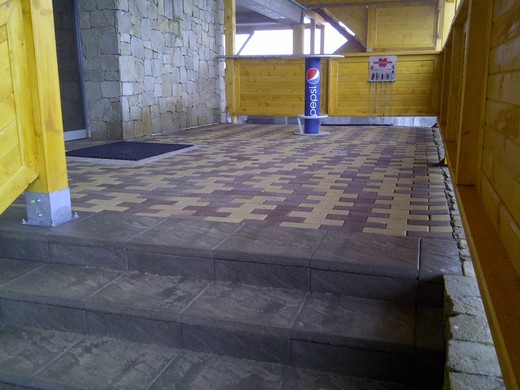img-20120406-00186.jpg